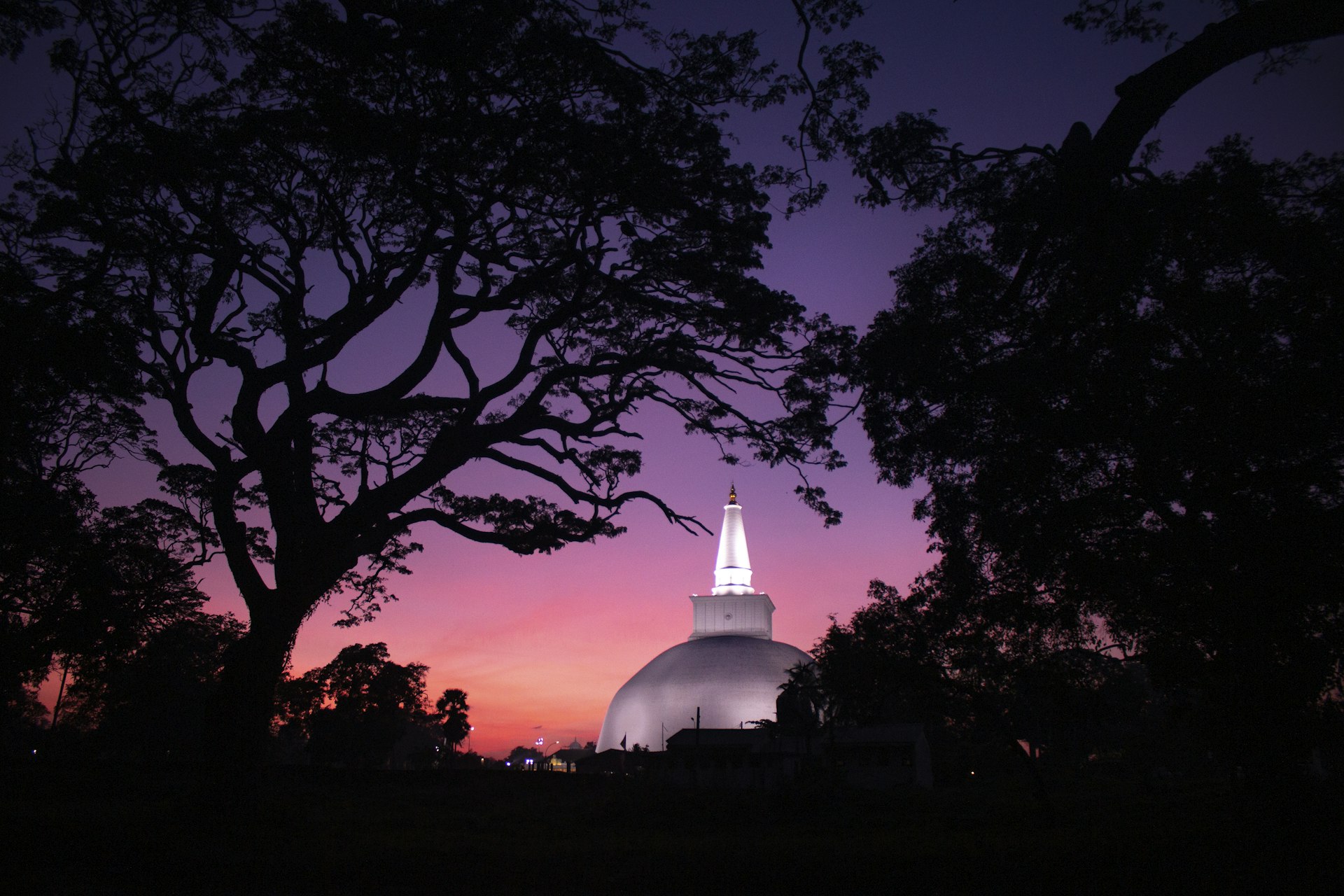 Abhayagiri Monastery Complex and Museum — Anuradhapura Travel Guide cover illustration
