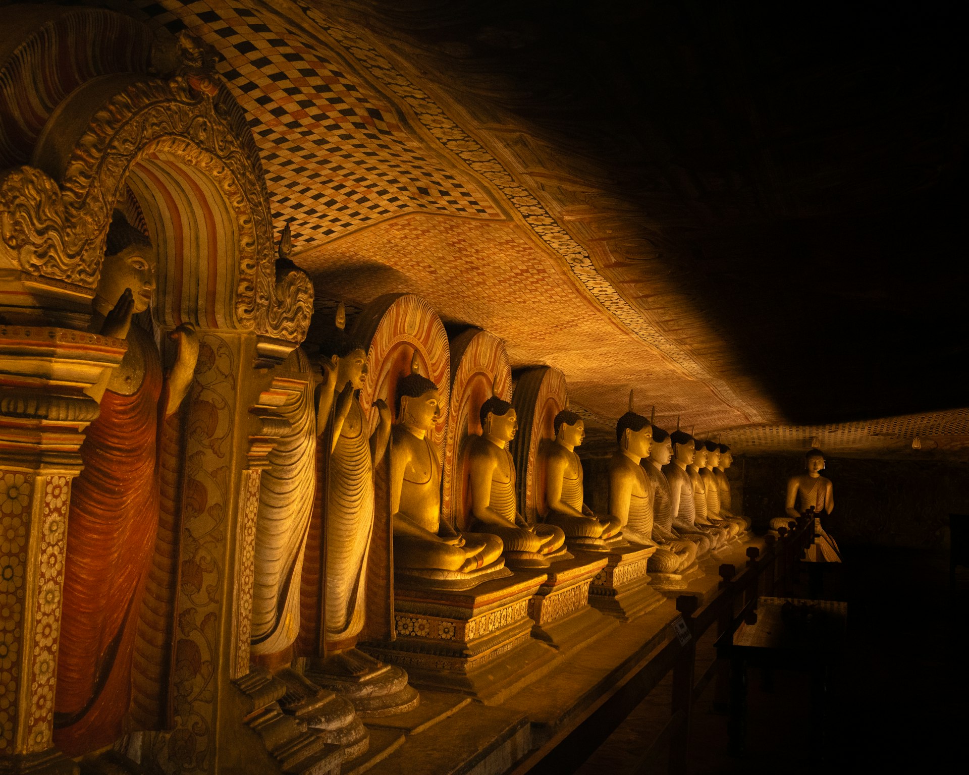 Ridi Viharaya Silver Temple cover photo
