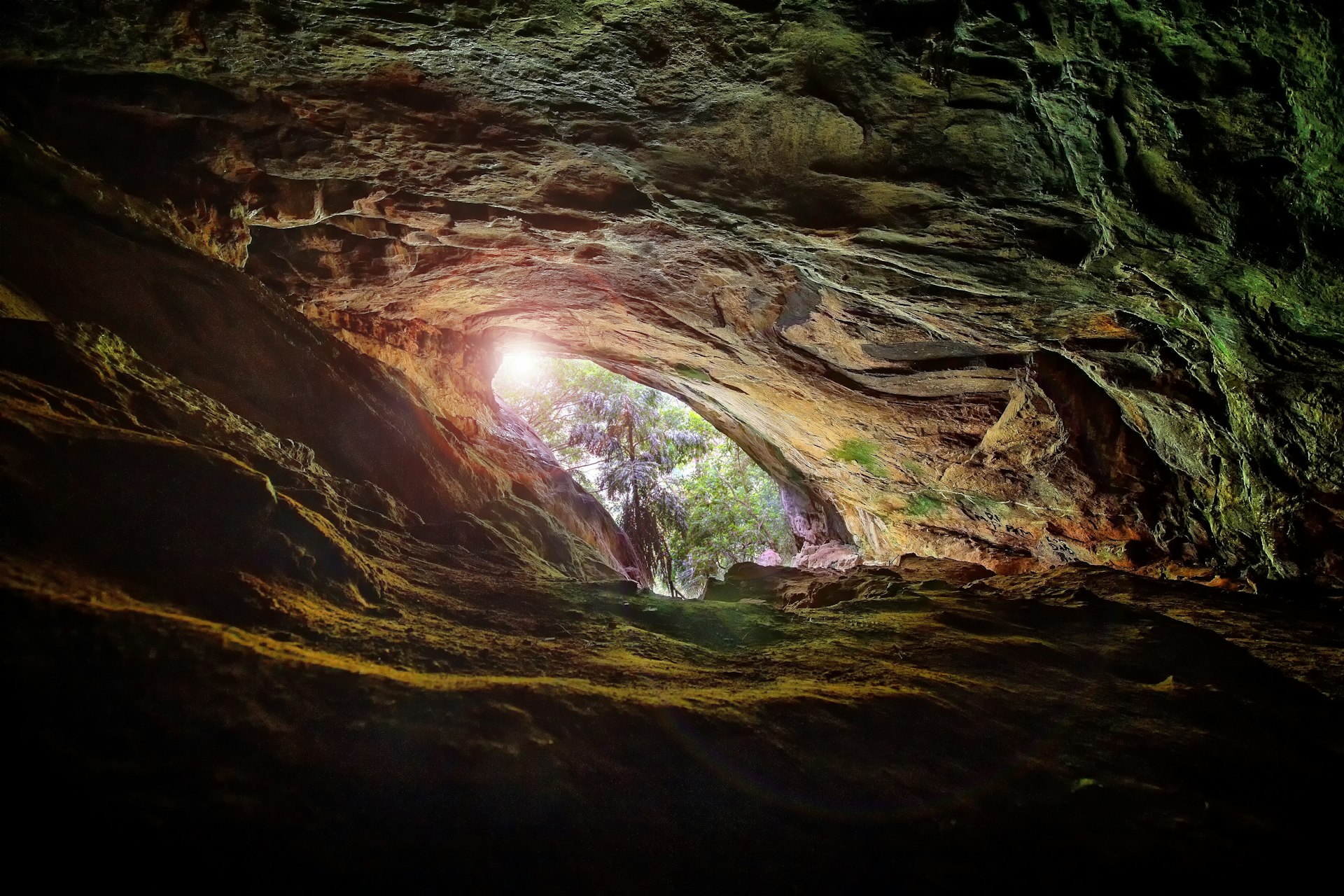 Belilena Cave, Kitulgala — Kegalle Travel Guide cover illustration