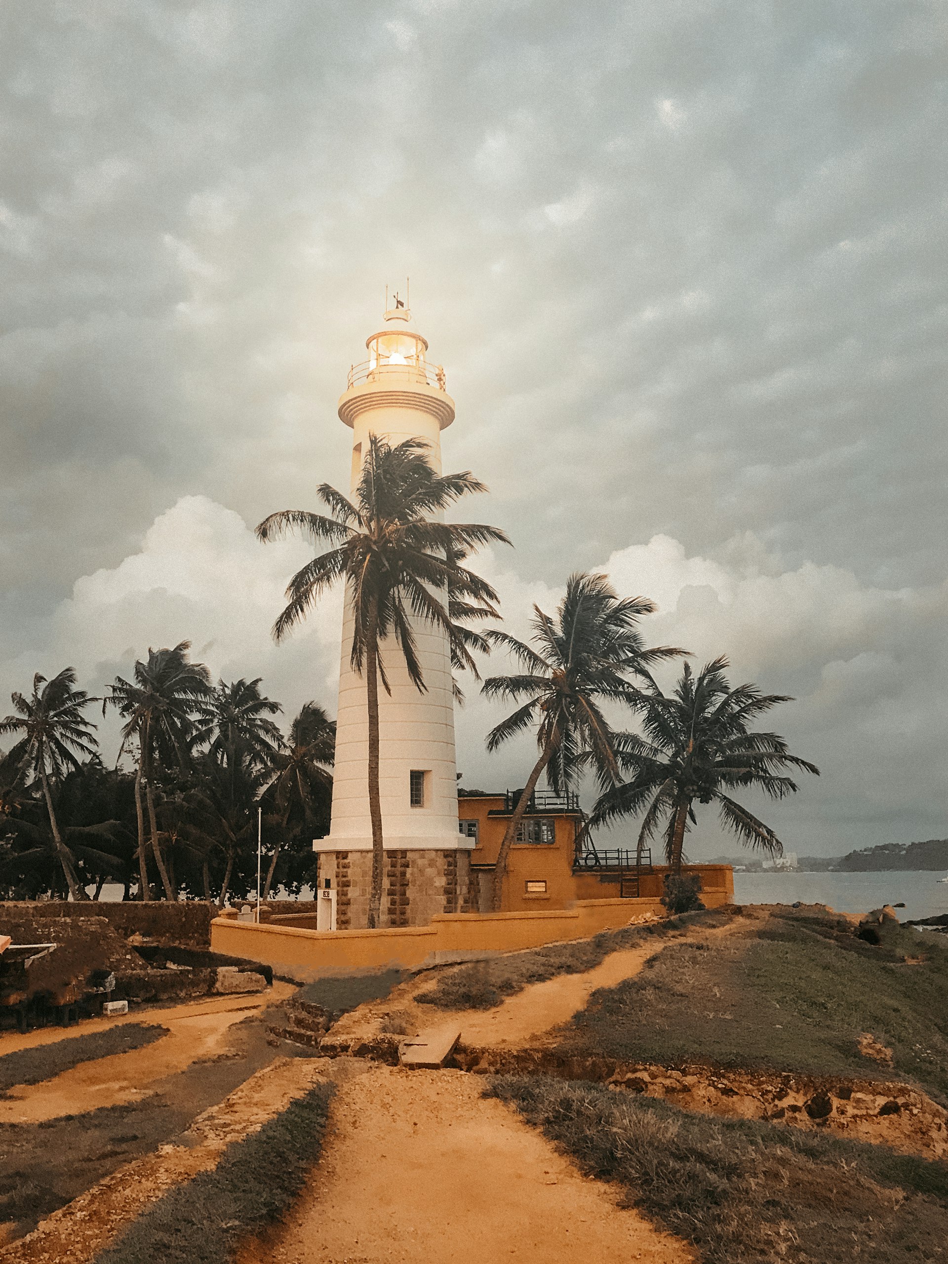 Dondra Head Lighthouse cover photo