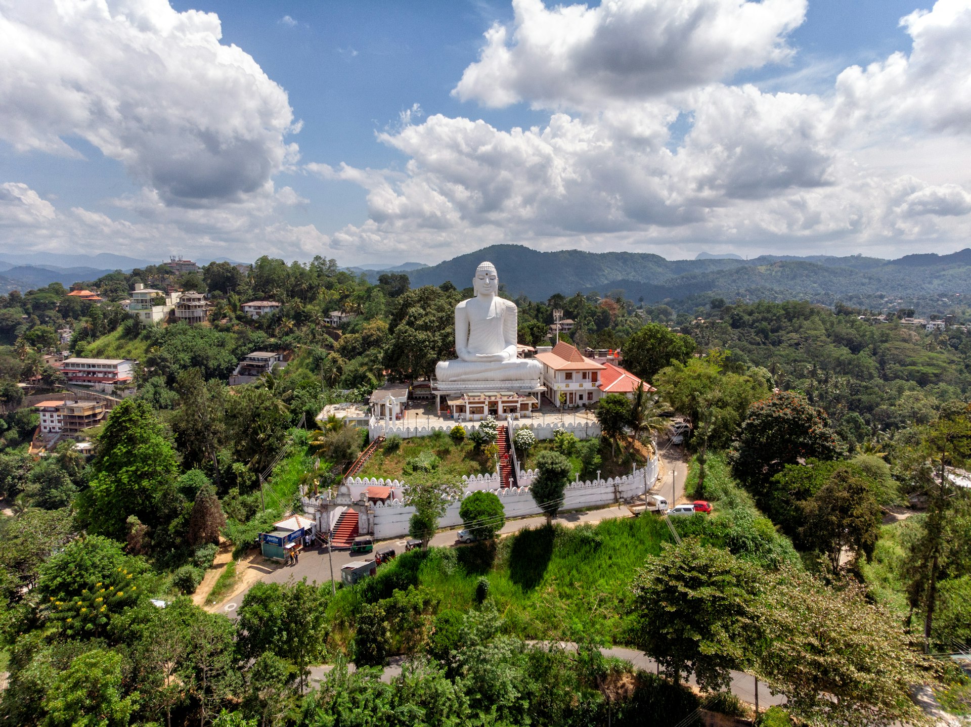 Maligawila Buddha Statue — Monaragala Travel Guide cover illustration