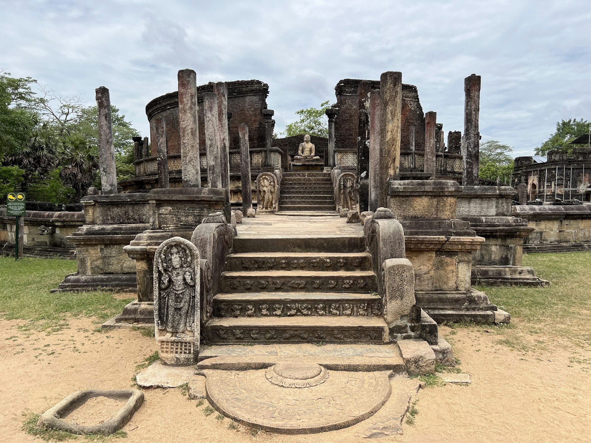 Panduwasnuwara Ancient City — Kurunegala Travel Guide cover illustration