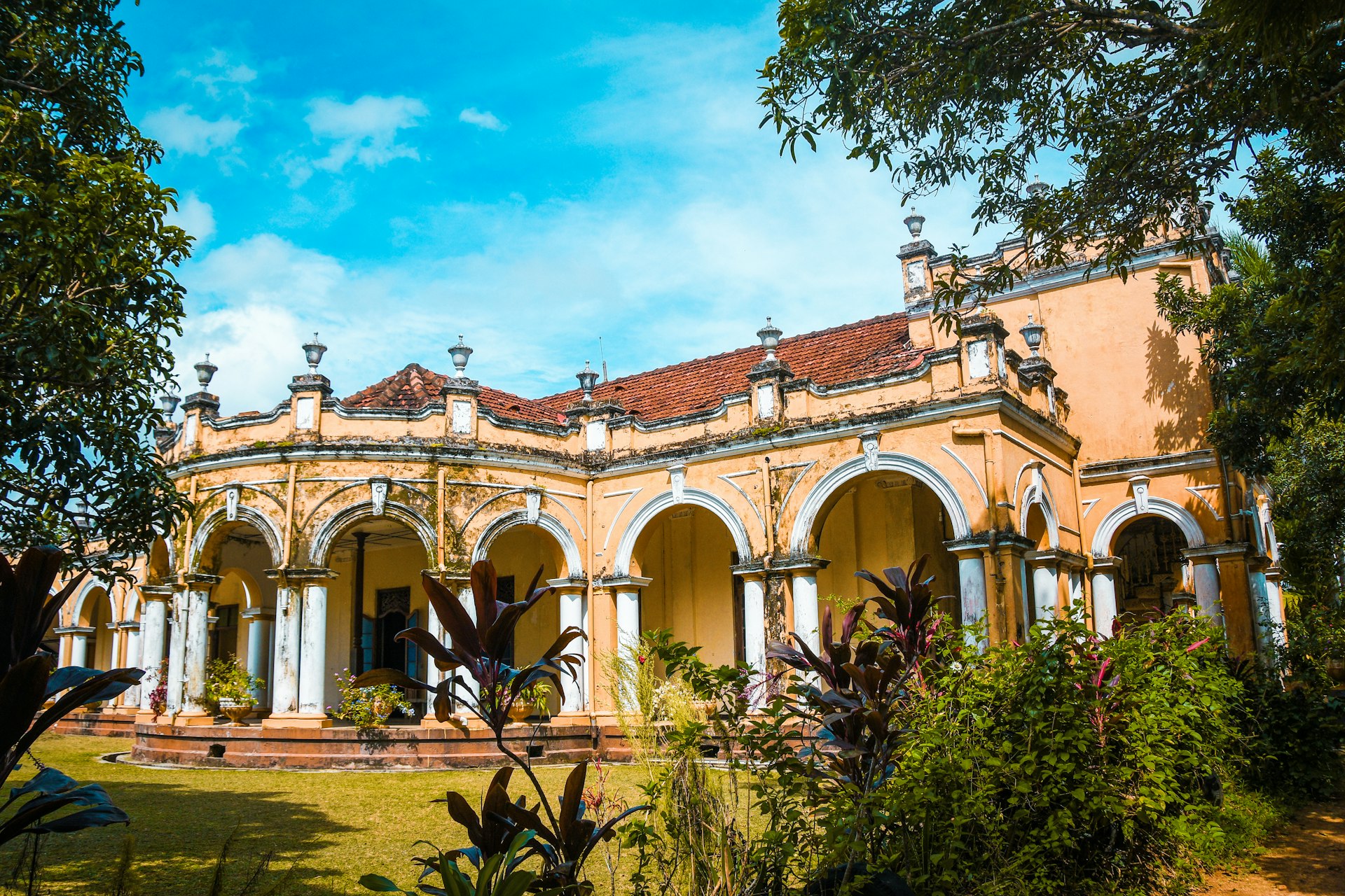 Richmond Castle — Kalutara Travel Guide cover illustration