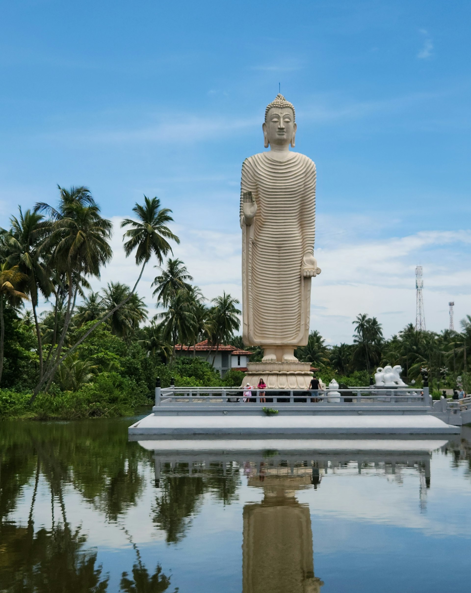 Wewurukannala Buduraja Maha Viharaya — Matara Travel Guide cover illustration